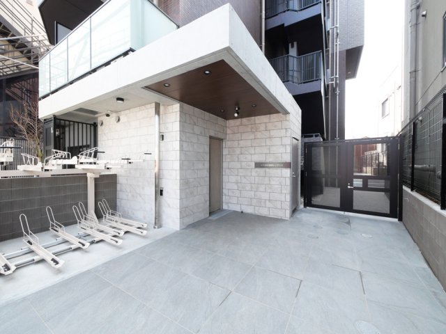 建物外観　外観は落ち着いています