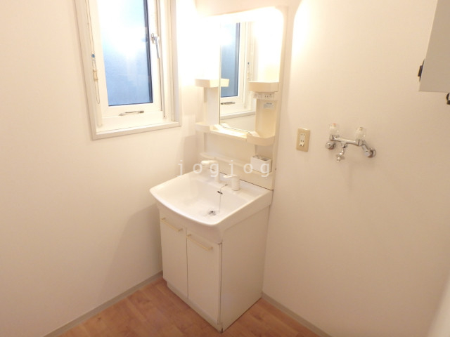 洗面設備　シャンプードレッサー