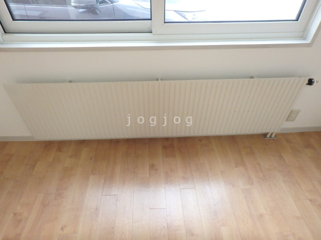 その他設備　パネルヒーター