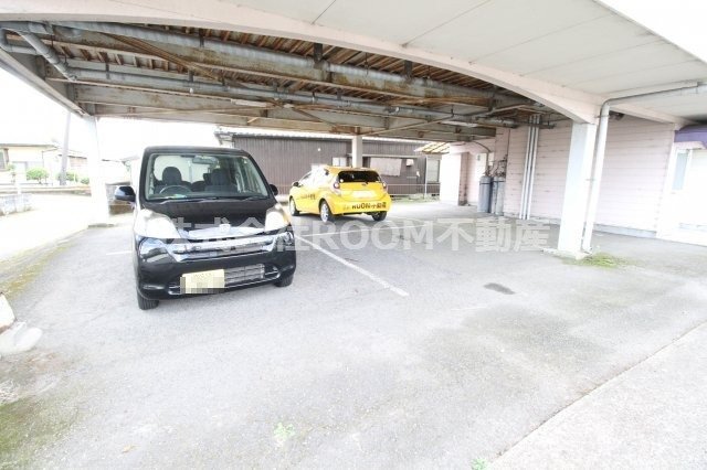 駐車場　駐車場です