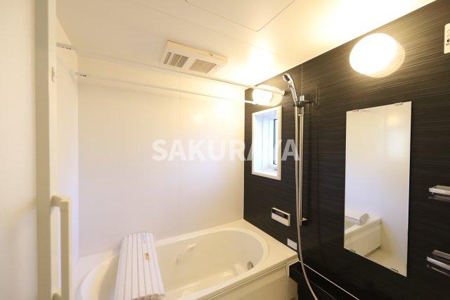 バス・シャワールーム　現況と異なる場合がございます。