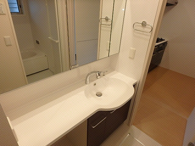 洗面設備　同型モデル