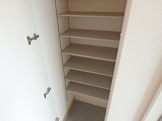 収納　同型モデル