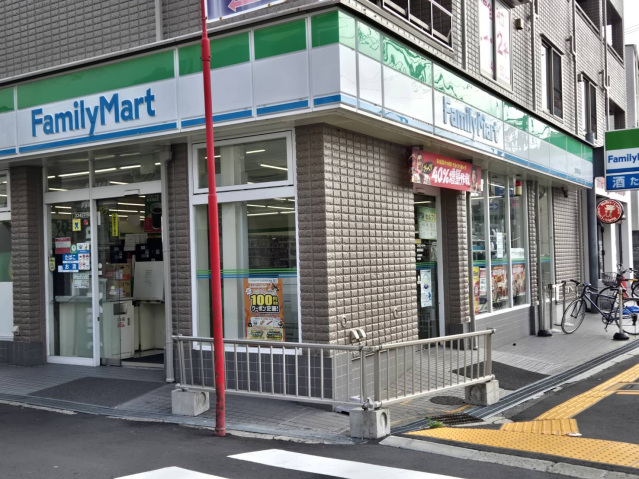 コンビニ　ファミリーマート豊津駅前店（コンビニ）まで451m
