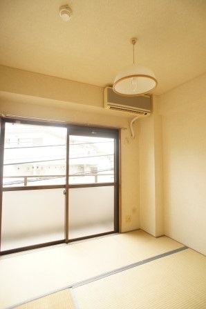 その他部屋・スペース　５帖の和室、寝室に使っても良し。ゴロ寝するのも良し