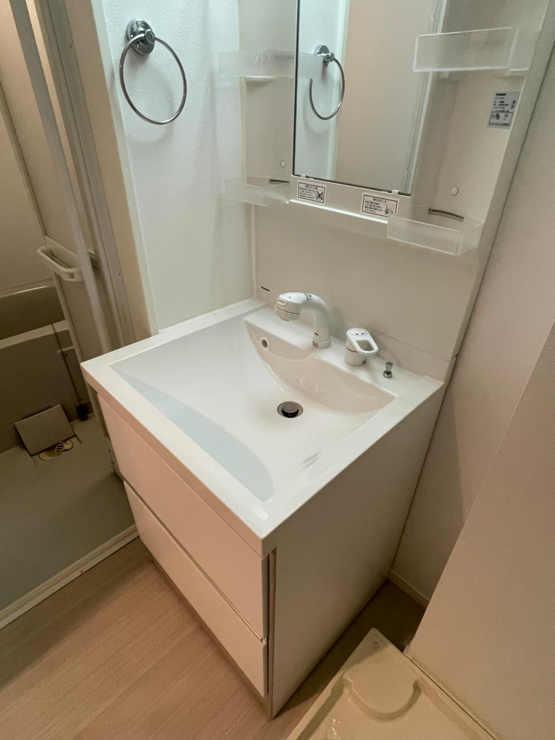 洗面設備　同じタイプ同じモデルを使用