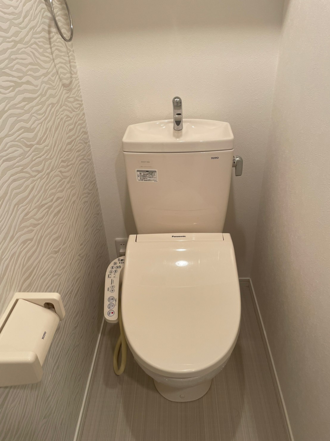 トイレ　同じタイプ同じモデルを使用