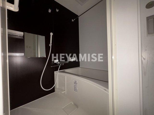 バス・シャワールーム　※室内画像は別号室のもの