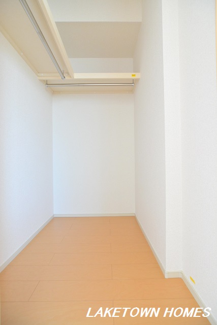 収納　洋室のウォークインクローゼットです。