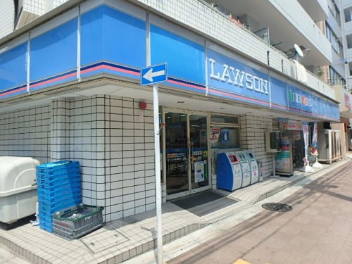 コンビニ　ローソン 東日暮里三丁目店（コンビニ）まで194m