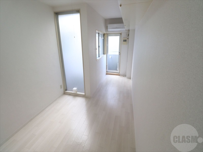 居室・リビング　７帖の洋室です