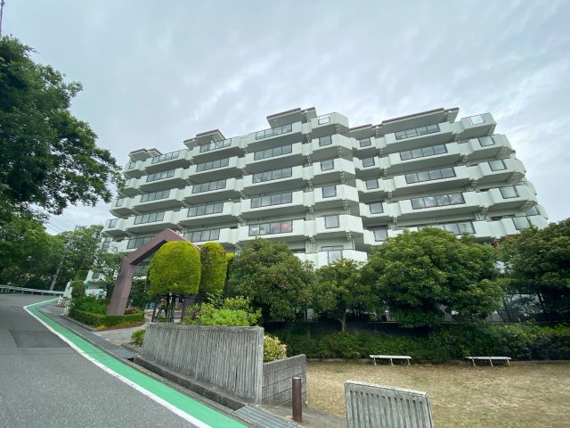 建物外観　オートロック付きで外部からの出入りがなく安心です