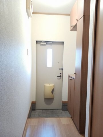 玄関　シンプルで使いやすい玄関です