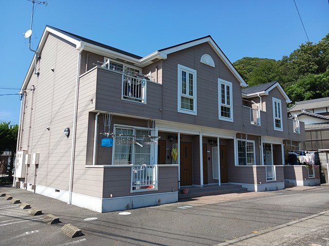 建物外観　落ち着いた雰囲気の外観です