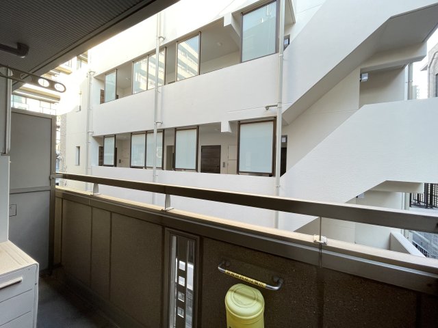 バルコニー　広々としたバルコニーです