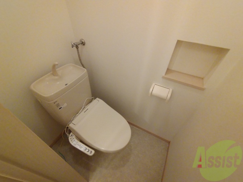 トイレ　ウォシュレット機能がついたトイレ。安心して使用できますね。