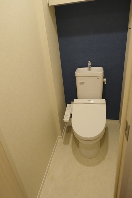 トイレ　※写真は同タイプ住戸です。