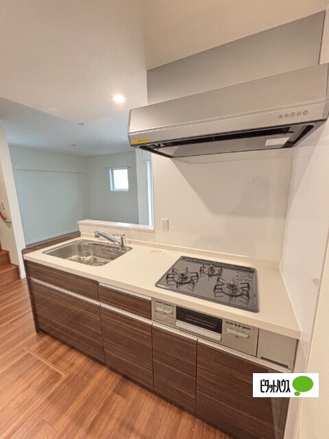 キッチン　※別間取りの戸建て参考写真