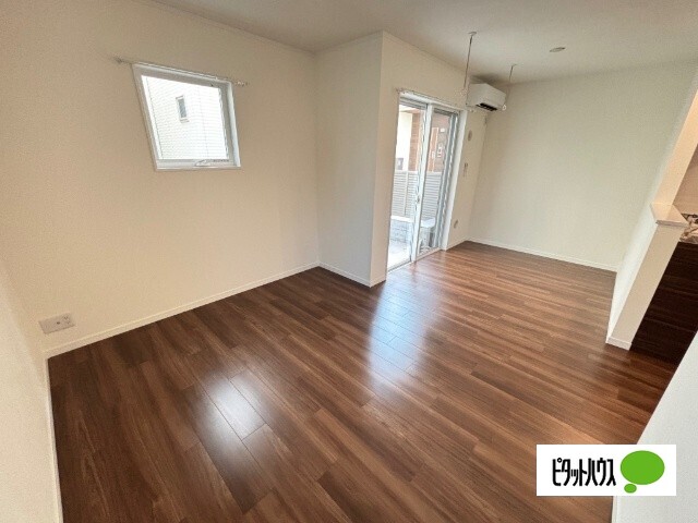 居室・リビング　※別間取りの戸建て参考写真