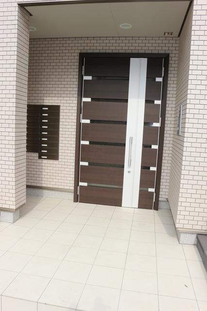 エントランス　おしゃれなエントランスです