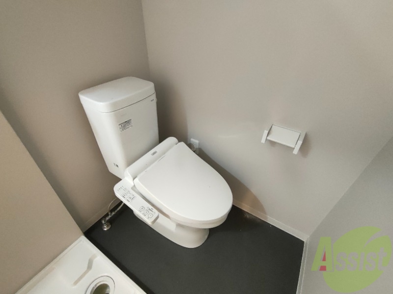 トイレ　トイレは綺麗でウォッシュレットも付いて快適にお使い頂けます。