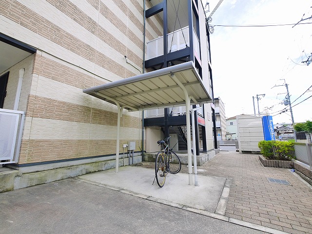 その他共有部分　駐輪場完備