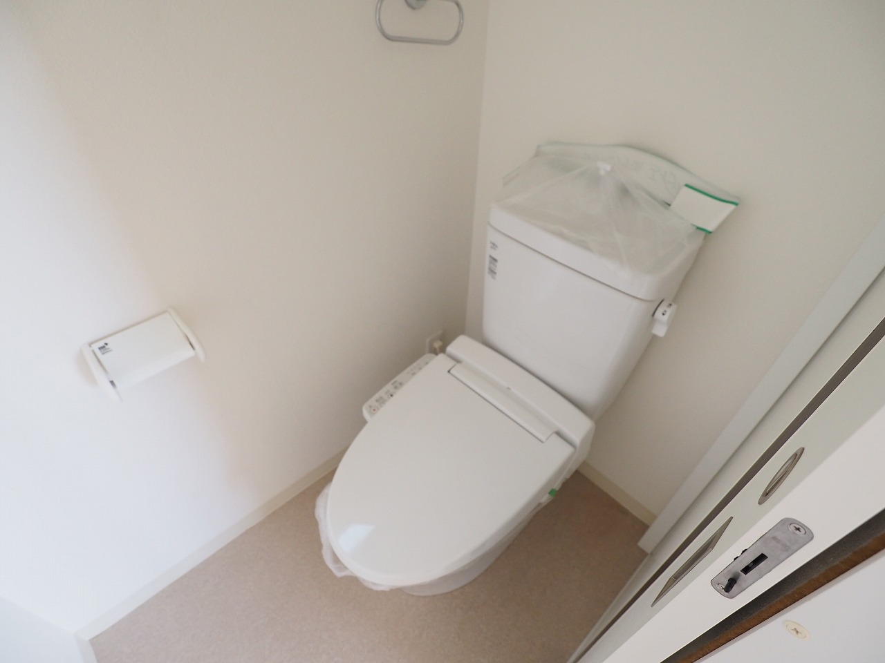トイレ　落ち着いたトイレです