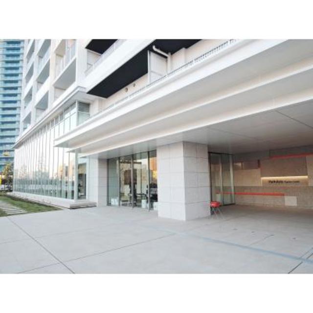 エントランス　清潔なエントランスです