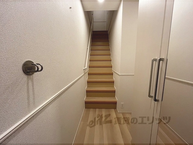 その他部屋・スペース　階段