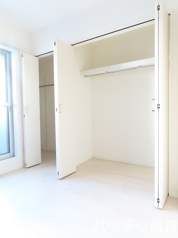 収納　画像は同型タイプの為、現状を優先致します。