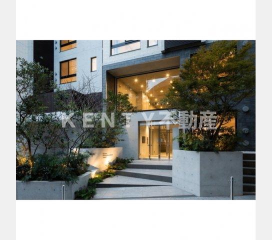 エントランス　ゆとりのあるエントランスです