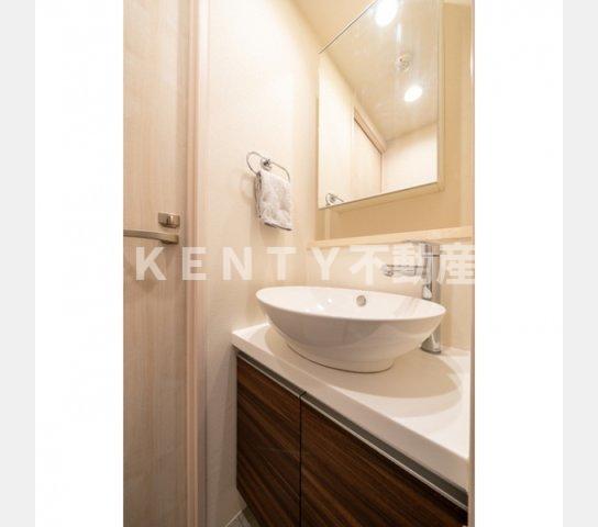 洗面設備　使いやすい洗面所です