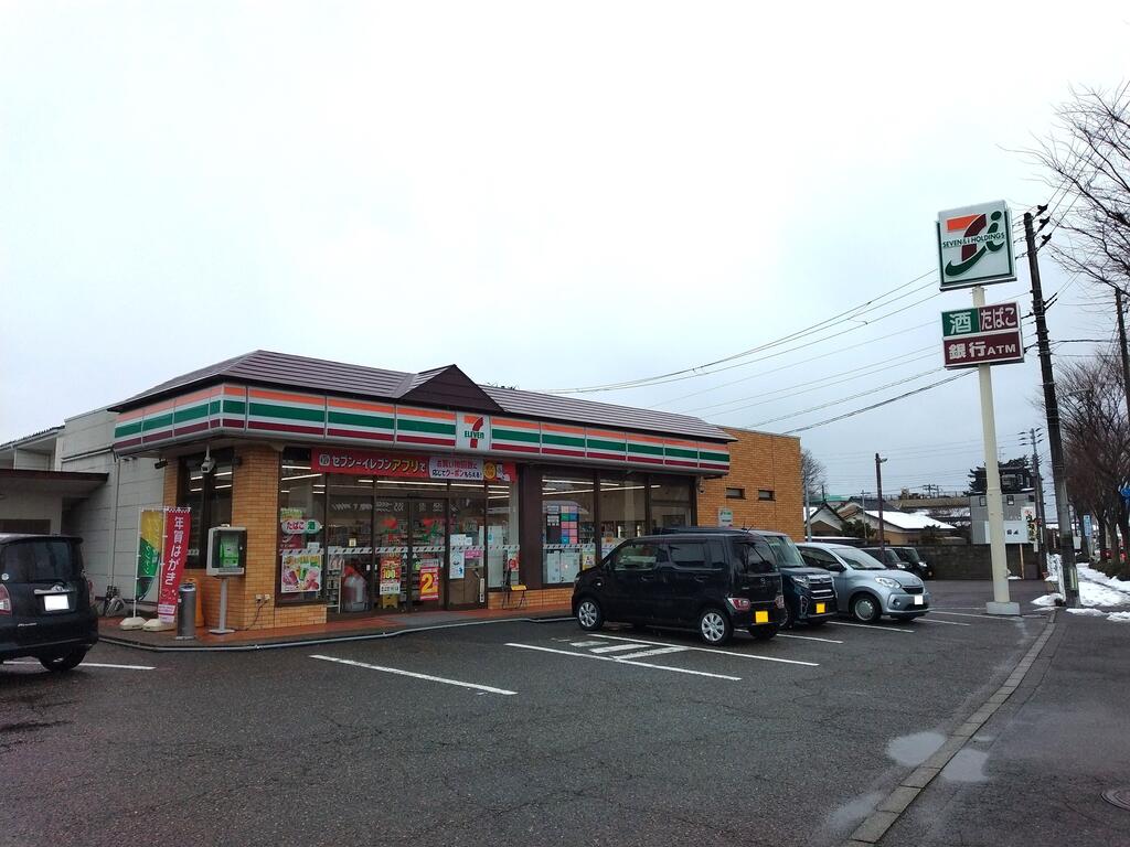 コンビニ　セブンイレブン新潟中野山店（コンビニ）まで201m