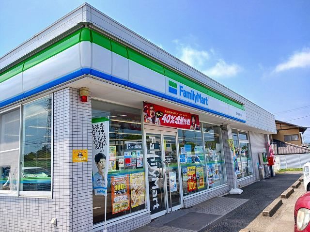 コンビニ　ファミリーマート富士宮東小泉店（コンビニ）まで240m