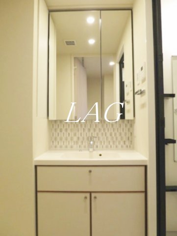 洗面設備　洗面台です。