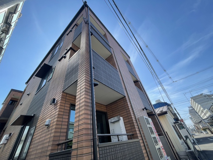 建物外観　建築中