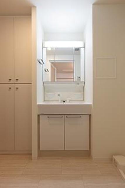 洗面設備　※写真は同タイプ住戸です。