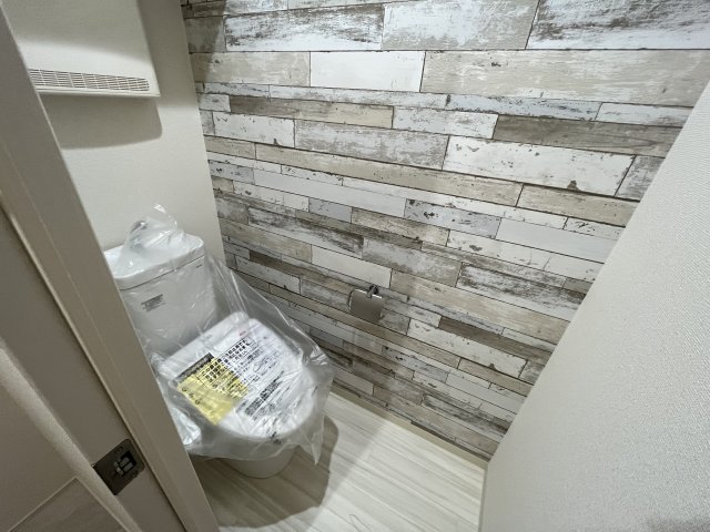 トイレ　温水洗浄便座付きのトイレです！