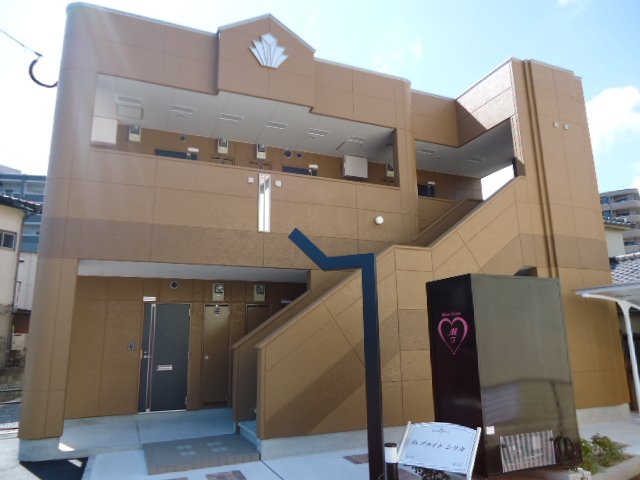 建物外観　外観写真（昼）