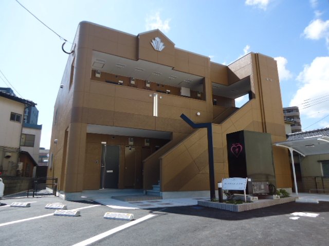 建物外観　外観写真（昼）