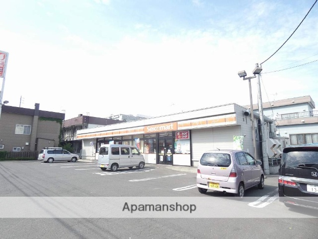 コンビニ　セイコーマート（コンビニ）まで711m