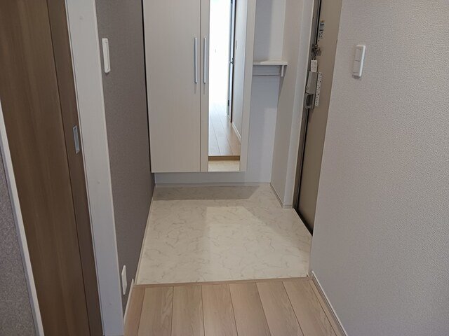 玄関　落ち着いた玄関です