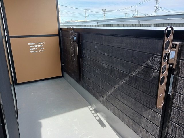 バルコニー　落ち着いた時間を過ごせるバルコニーです