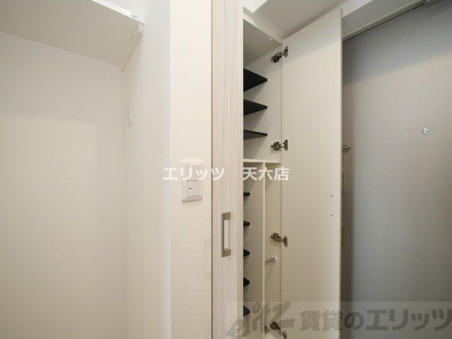 収納　玄関