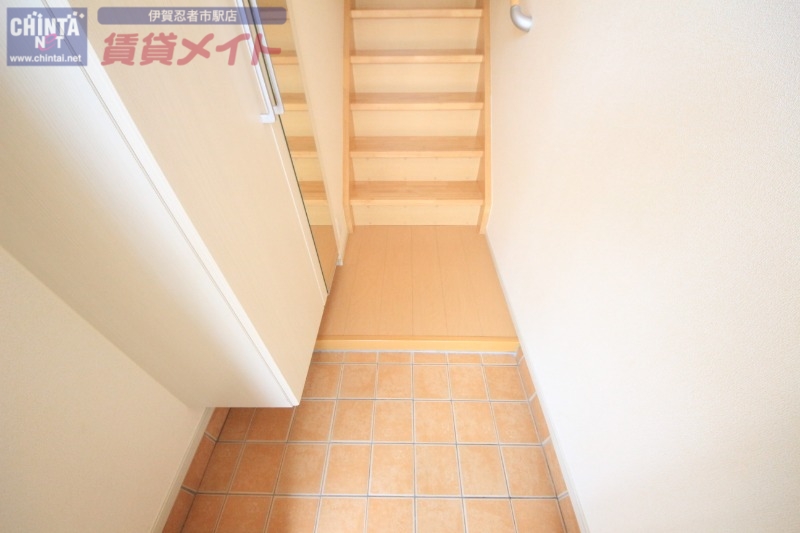 玄関　同型タイプ画像
