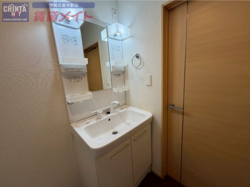 洗面設備　同型タイプ画像