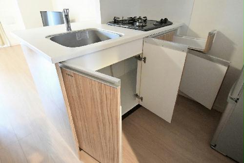 キッチン　収納力もバツグンです。