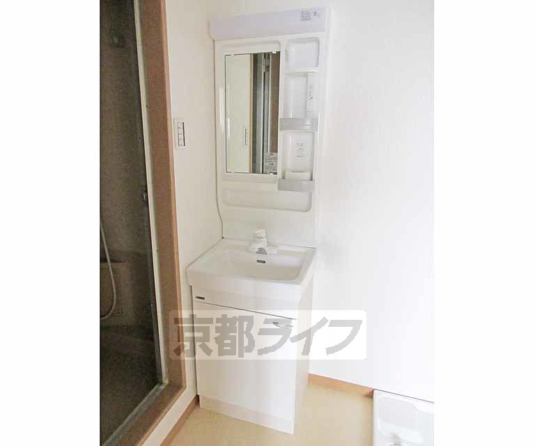 洗面設備　便利で使いやすい独立洗面台です！