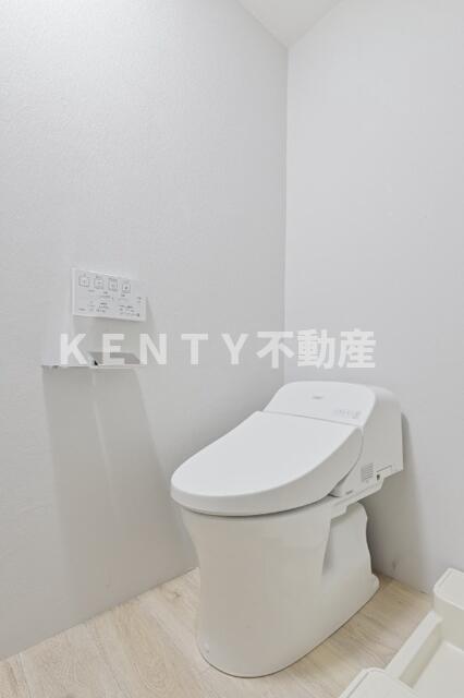 トイレ　コンパクトで使いやすいトイレです