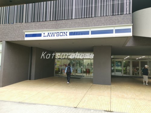 コンビニ　ローソン 流山おおたかの森駅前店（コンビニ）まで155m